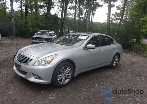 2013 Infiniti G37X z USA, uszkodzony, nr VIN JN1CV6AR9DM752585